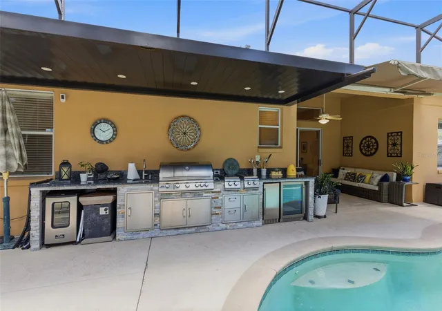Homes for sale in Apopka, FL | 226 Alexandria Pl Dr, Apopka, FL 32712 | MLS# O6416845