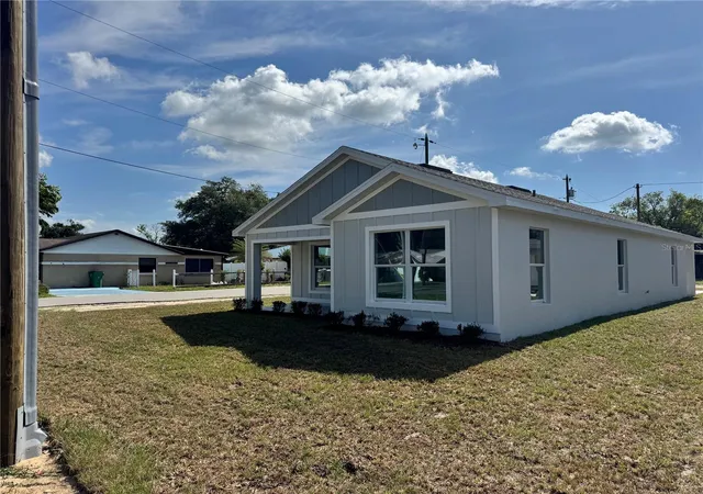 Photo 2 of Single family home for sale at 6024 12th Street, Zephyrhills, FL 33542 | MLS# TB8519261 | Listing updated on 2026-09-05