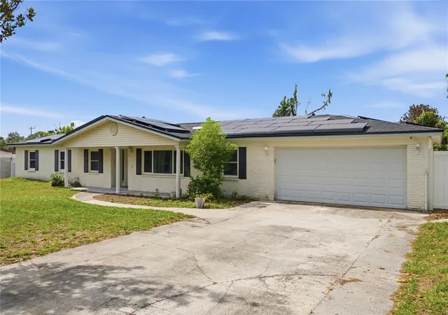 3rd image of 1606 Lark Ln, Brandon, FL 33510 | MLS# TB8519262
