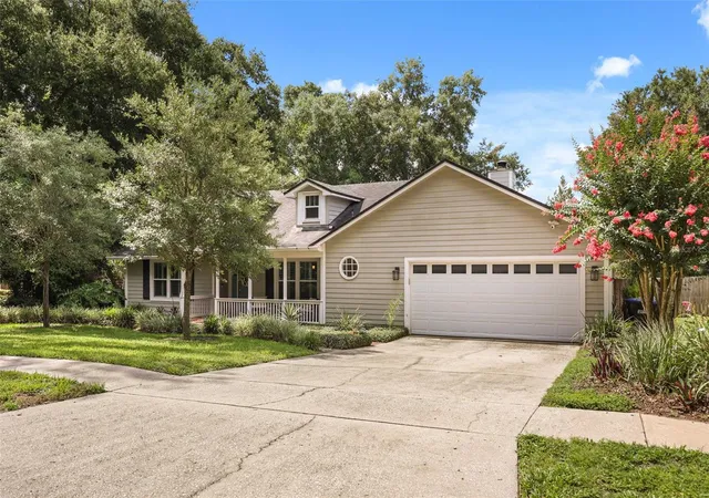 Homes for sale in Apopka, FL | 2504 Orchard Dr, Apopka, FL 32712 | MLS# O6416863