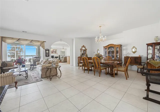 2nd image of 118 W Juliana Wy, Auburndale, FL 33823 | MLS# L4962748
