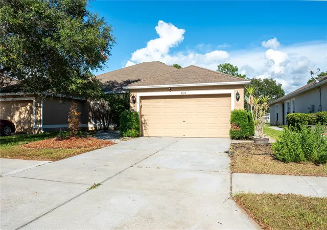 Photo 1 of Single family home for sale at 9139 Southern Charm Cir, Brooksville, FL 34613 | MLS# TB8519276 | Listing updated on 2026-08-30