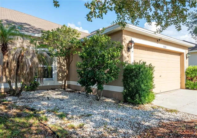 Photo 2 of Single family home for sale at 9139 Southern Charm Cir, Brooksville, FL 34613 | MLS# TB8519276 | Listing updated on 2026-08-30
