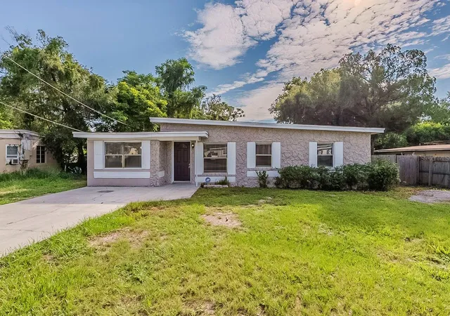 Homes for sale in Orlando, FL | 1007 Emeralda Rd, Orlando, FL 32808 | MLS# O6416893