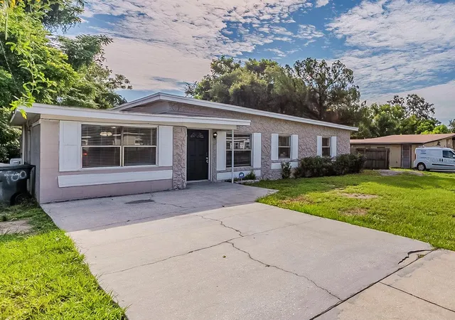 Homes for sale in Orlando, FL | 1007 Emeralda Rd, Orlando, FL 32808 | MLS# O6416893