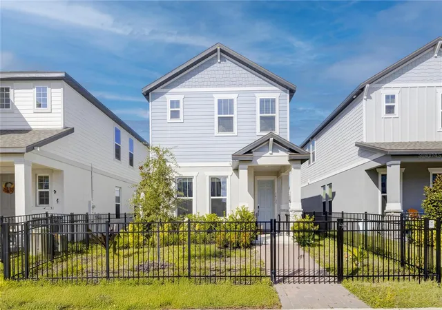 Photo 2 of Single family home for sale at 14123 Frasier St, Winter Garden, FL 34787 | MLS# S5151909 | Listing updated on 2026-10-15
