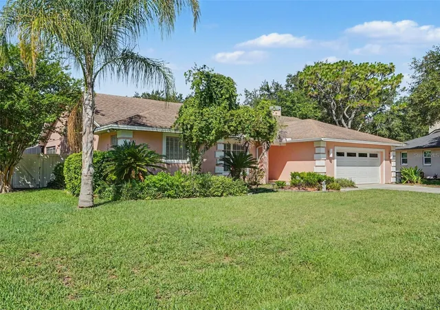 2nd image of 2124 Velvet Wy, Lakeland, FL 33811 | MLS# L4962751