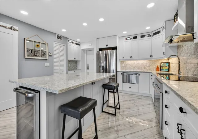 2nd image of 4900 Brittany Dr S #409, Saint Petersburg, FL 33715 | MLS# TB8519297