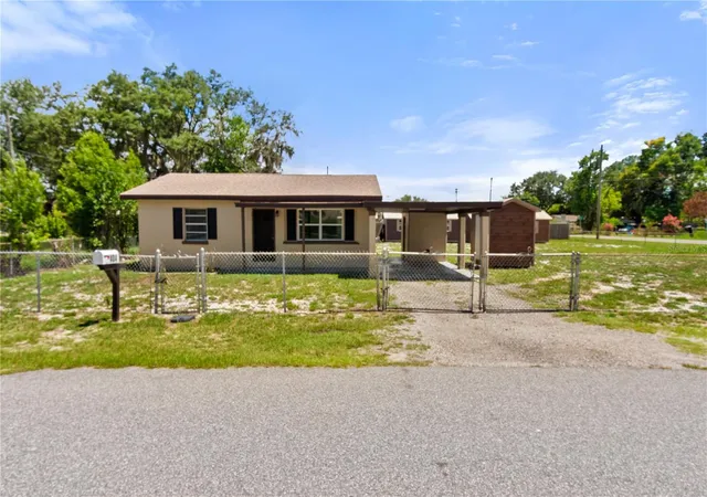 Homes for sale in Auburndale, FL | 404 Armour Ave, Auburndale, FL 33823 | MLS# L4962754