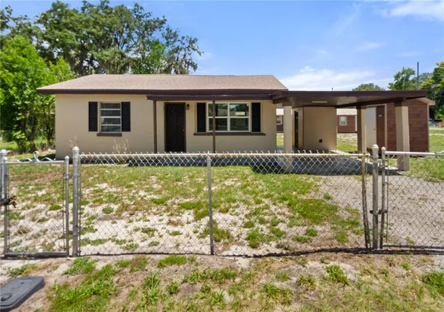 Homes for sale in Auburndale, FL | 404 Armour Ave, Auburndale, FL 33823 | MLS# L4962754