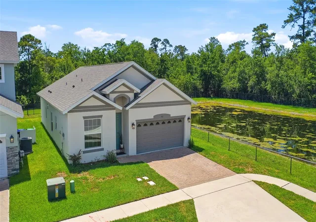 Photo 3 of Single family home for sale at 802 Reflection Lake Dr, Orlando, FL 32807 | MLS# O6416924 | Listing updated on 2026-09-06
