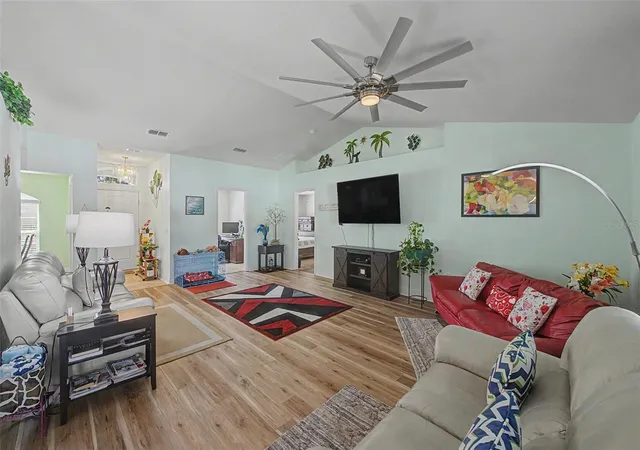 Photo 3 of Single family home for sale at 1621 Doves View Cir, Auburndale, FL 33823 | MLS# TB8519307 | Listing updated on 2026-09-24