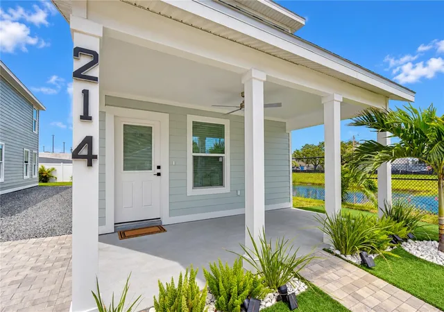 Single family home for sale at 214 8th Avenue Dr W, BRADENTON, FL 34205 | MLS# TB8519316