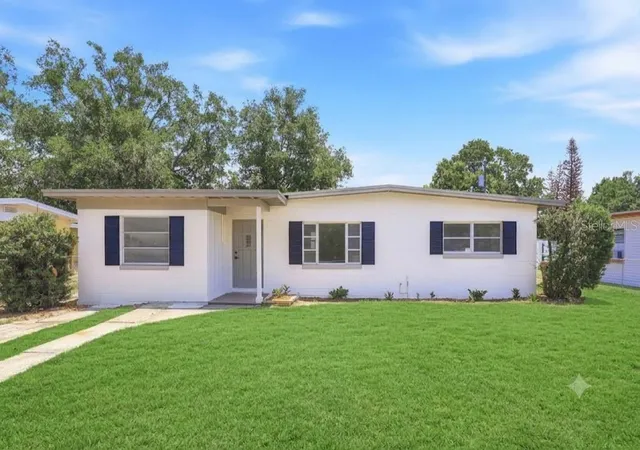 1st image of 1300 Morningside St, Mount Dora, FL 32757 | MLS# O6416930