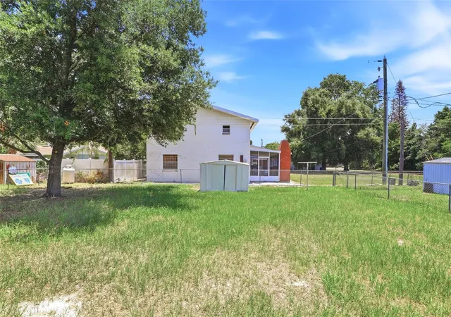 32nd image of 1300 Morningside St, Mount Dora, FL 32757 | MLS# O6416930