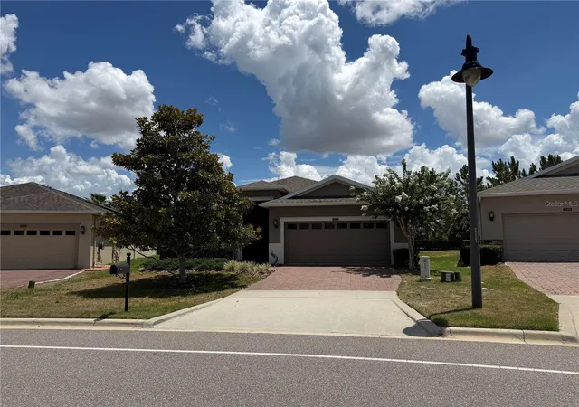 Photo 1 of Single family home for sale at 3572 Kinley Brooke Ln, Clermont, FL 34711 | MLS# A4697078 | Listing updated on 2026-09-03
