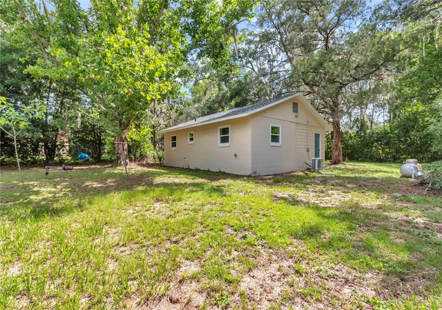 Homes for sale in Ocala, FL | 658 Ne 39Th Ct, Ocala, FL 34470 | MLS# GC541205