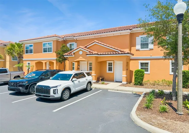 Photo 2 of Townhouse for sale at 2617 Bugatti Ct, Kissimmee, FL 34746 | MLS# S5151918 | Listing updated on 2026-08-15