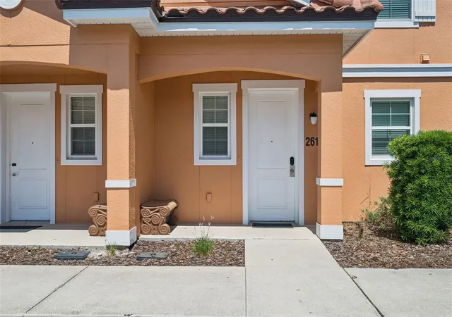 Photo 3 of Townhouse for sale at 2617 Bugatti Ct, Kissimmee, FL 34746 | MLS# S5151918 | Listing updated on 2026-08-15