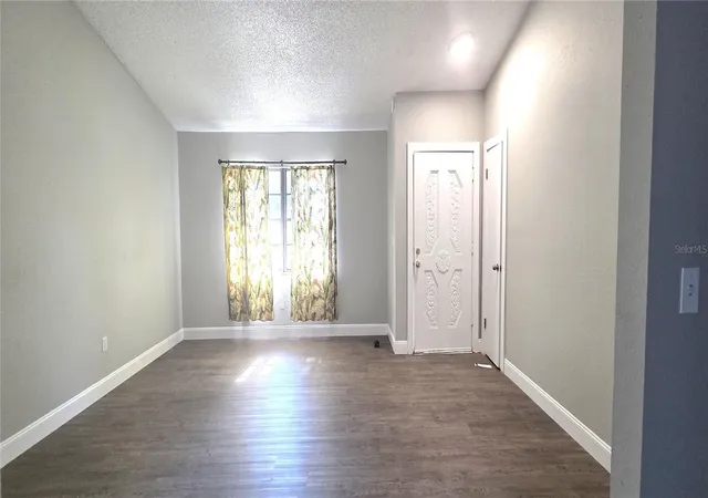 Photo 4 of Single family home for sale at 4201 Shadow Wood Dr, Winter Haven, FL 33880 | MLS# L4962763 | Listing updated on 2026-09-16