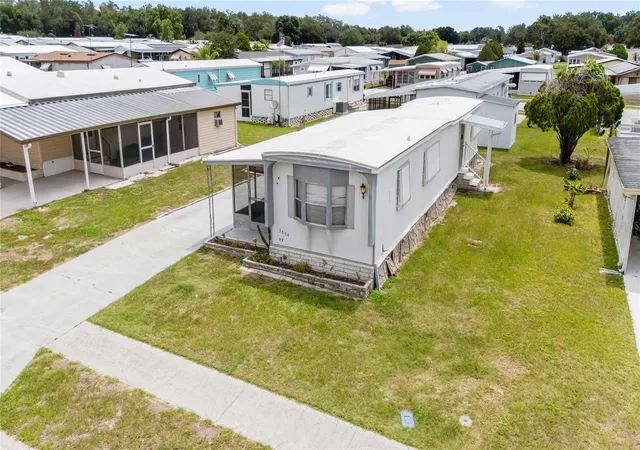 Photo 4 of Manufactured home for sale at 3834 Sarah Dr, Wesley Chapel, FL 33543 | MLS# TB8519356 | Listing updated on 2026-09-19