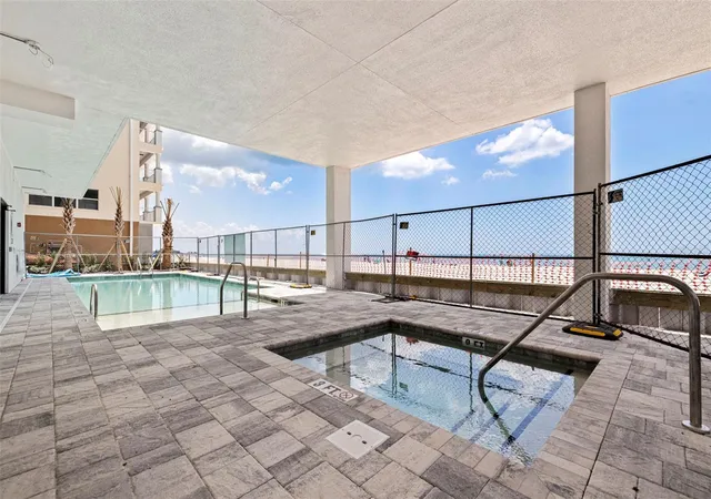 4th image of 14048 Gulf Blvd, MADEIRA BEACH, FL 33708