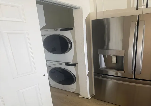 Photo 3 of Single family home for sale at 112 Avocado Ave, Sanford, FL 32771 | MLS# O6416967 | Listing updated on 2026-10-06