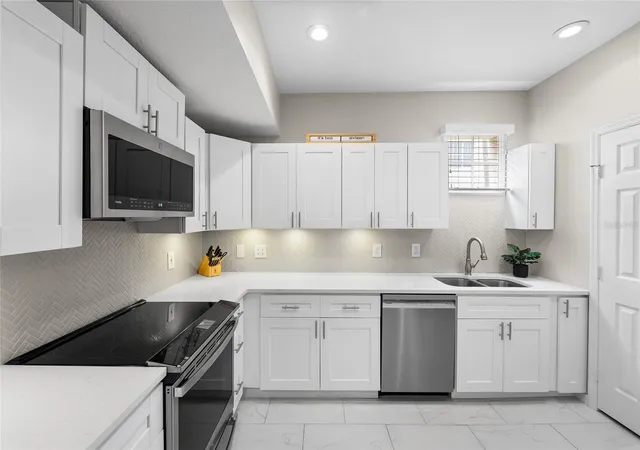 5th image of 501 Knights Run Ave #5102, Tampa, FL 33602 | MLS# TB8519373
