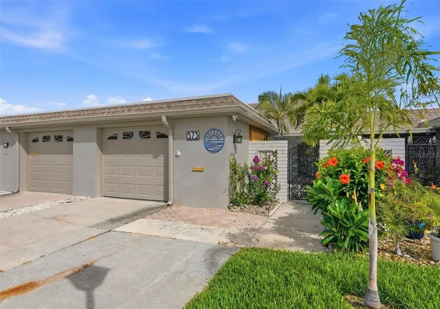 Photo 2 of Single family home for sale at 573 Boca Ciega Point Blvd N, Saint Petersburg, FL 33708 | MLS# TB8519378 | Listing updated on 2026-08-03