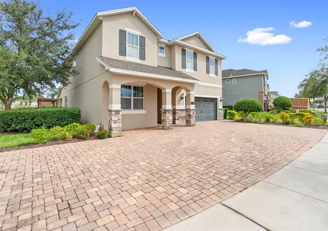 Photo 4 of Single family home for sale at 7721 Fairfax Dr, Kissimmee, FL 34747 | MLS# O6416980 | Listing updated on 2026-07-11