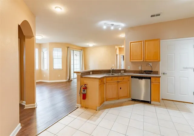 2nd image of 709Th Ter Ridge Cir, DAVENPORT, FL 33896