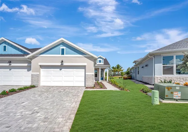 Photo 1 of Single family home for sale at 2820 Marrakesh Ln, Sarasota, FL 34234 | MLS# TB8519403 | Listing updated on 2026-09-13