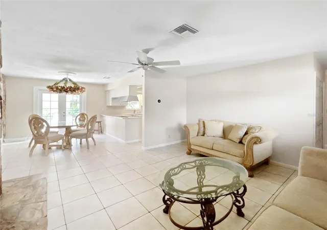 Photo 4 of Sale Pending at 3000 E Bryant St, Inverness, FL 34453 | MLS# OM726666 | Listing updated on 2026-08-18