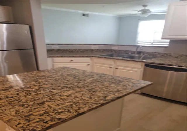 4th image of 501 Knights Run Ave #1113, Tampa, FL 33602 | MLS# TB8519417