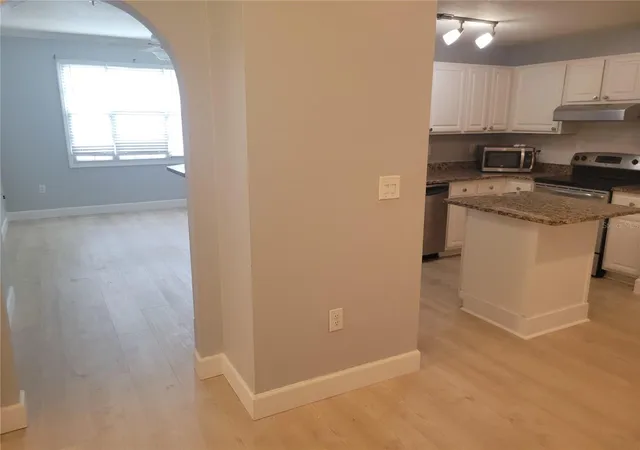5th image of 501 Knights Run Ave #1113, Tampa, FL 33602 | MLS# TB8519417