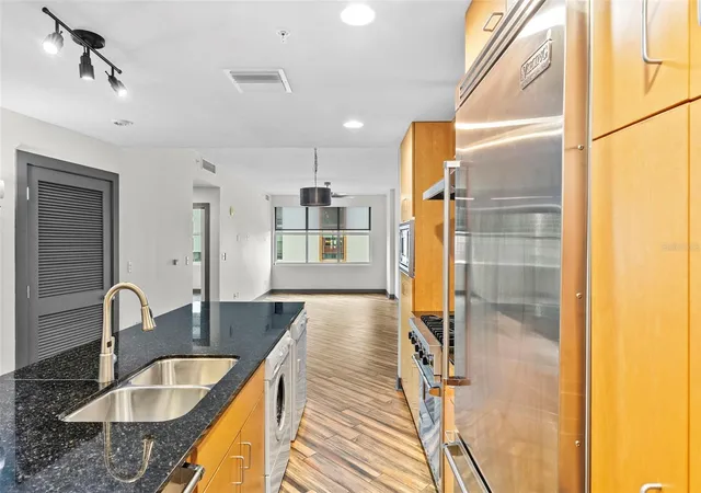 4th image of 1120 E Kennedy Blvd #618, Tampa, FL 33602 | MLS# TB8519418