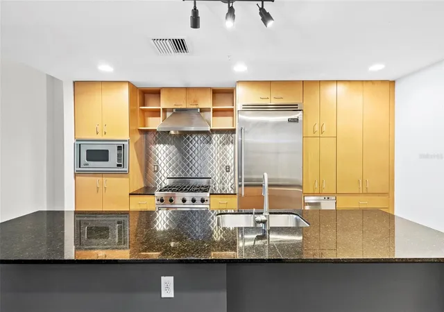 5th image of 1120 E Kennedy Blvd #618, Tampa, FL 33602 | MLS# TB8519418