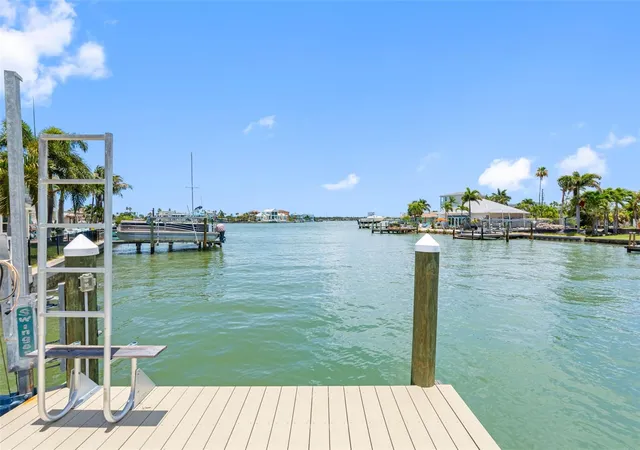 5th image of 16025 Redington Dr, Redington Beach, FL 33708 | MLS# TB8519428