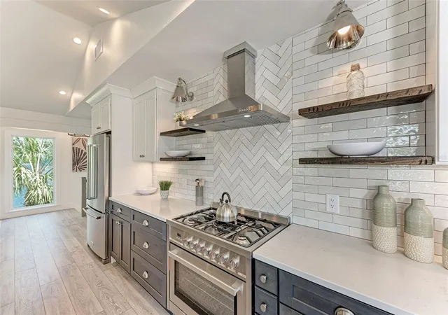 5th image of 256 Gladiolus St, Anna Maria, FL 34216 | MLS# A4697111