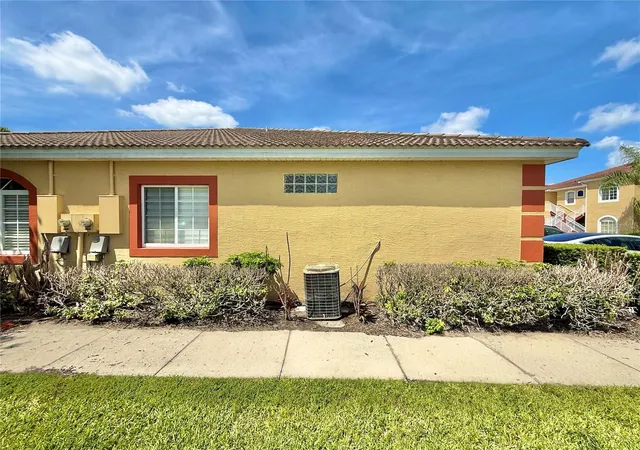 Photo 20 of Condo for sale at 22102 Indian Crk Dr #1, Kissimmee, FL 34759 | MLS# S5151936 | Listing updated on 2026-07-09