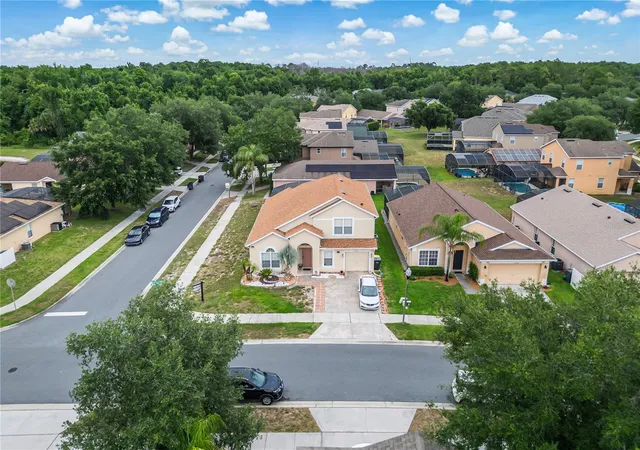 3rd image of 1228 Sandy Ridge Dr, Davenport, FL 33896 | MLS# O6417009