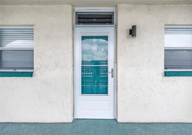 Homes for sale in St Petersburg, FL | 6020 Shore Blvd S #607, St Petersburg, FL 33707 | MLS# TB8519454