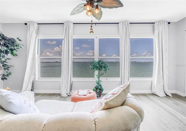 Homes for sale in St Petersburg, FL | 6020 Shore Blvd S #607, St Petersburg, FL 33707 | MLS# TB8519454
