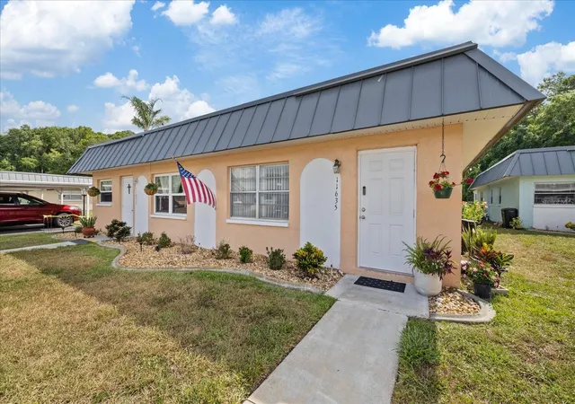 Homes for sale in New Port Richey, FL | 11635 Bayonet Ln #B, New Port Richey, FL 34654 | MLS# W7886744