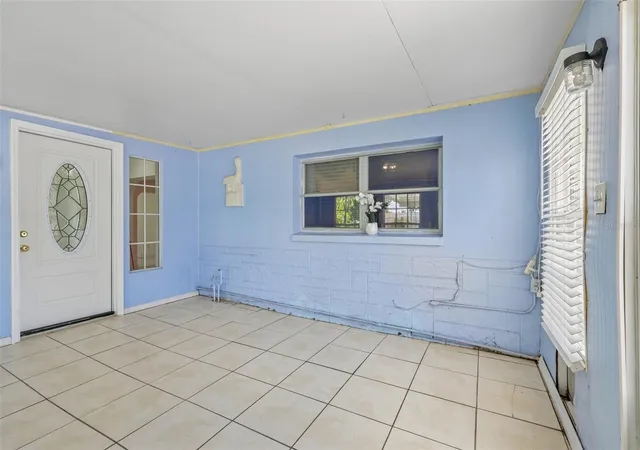 Photo 3 of Single family home for sale at 9680 Park Lake Dr N, Pinellas Park, FL 33782 | MLS# TB8519461 | Listing updated on 2026-10-03