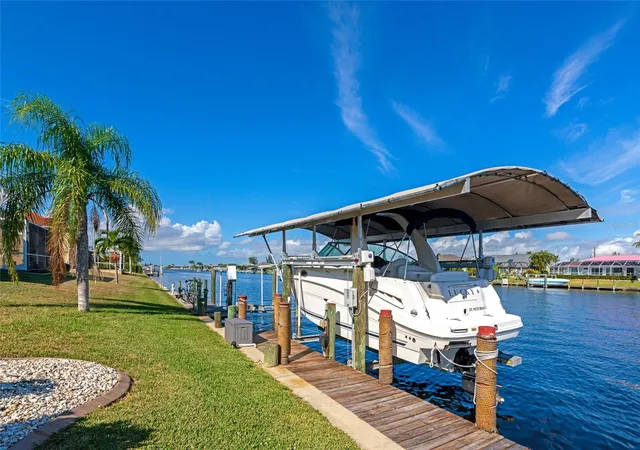 Photo 3 of Single family home for sale at 15564 Ruston Cir, Port Charlotte, FL 33981 | MLS# A4697121 | Listing updated on 2026-06-18