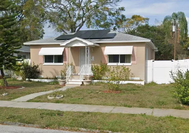 1st image of 1329 34th Avenue N, St Petersburg, FL 33704 | MLS# TB8519473
