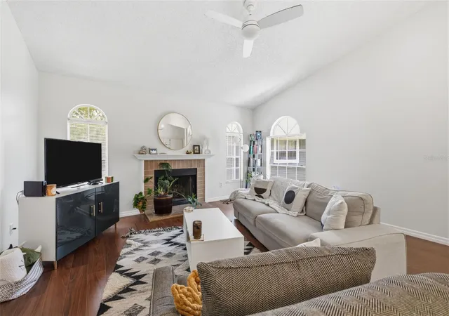 Photo 4 of Condo for sale at 11844 Skylake Pl, Tampa, FL 33617 | MLS# TB8519481 | Listing updated on 2026-09-30