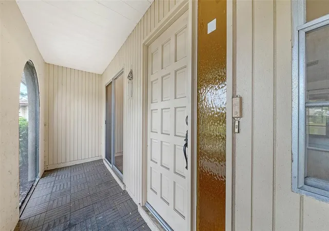 Homes for sale in Nokomis, FL | 515 Rousseau Dr, Nokomis, FL 34275 | MLS# A4697128