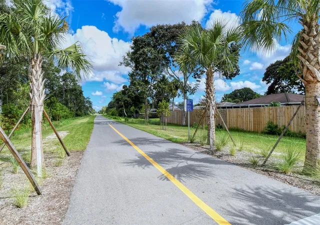 Homes for sale in Nokomis, FL | 515 Rousseau Dr, Nokomis, FL 34275 | MLS# A4697128